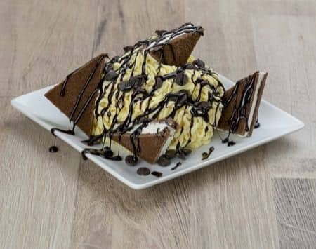 Mini-Spaghettieis Milchwaffel