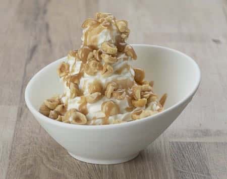 Frozen Yoghurt: Haselnuss